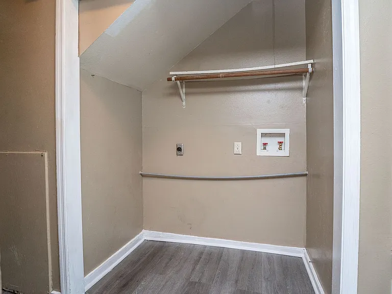 1018 Cumberland St — Photo 8