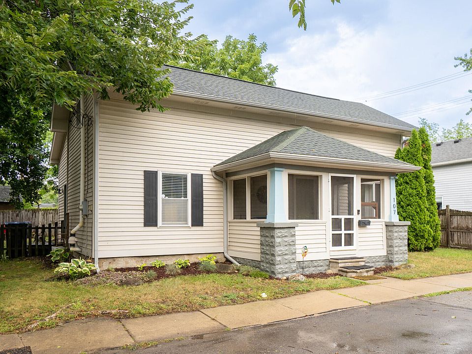 1st image of 107 Babbitt St