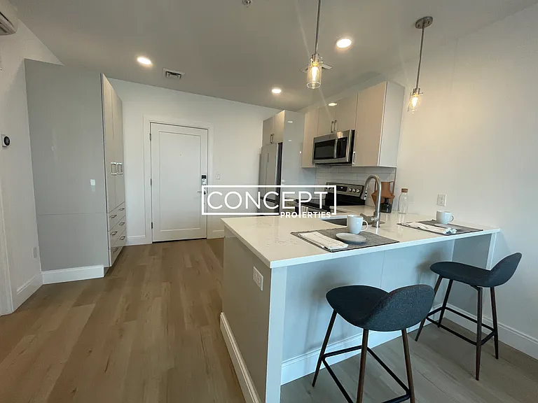 1 Newcomb St #603 — Photo 14