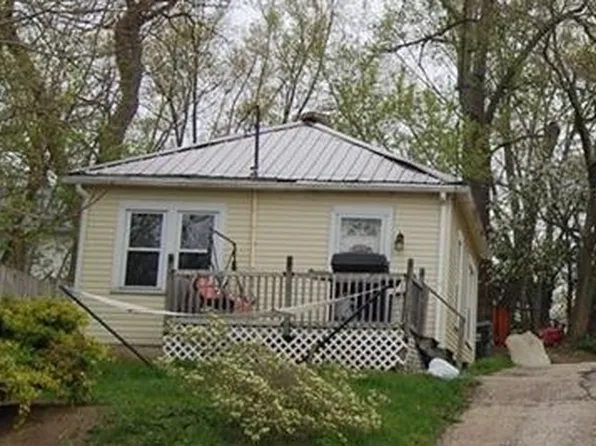 161 Fernwood Ave, Barberton, OH 44203