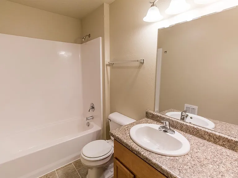 Tyson Vance Apartments — Photo 17