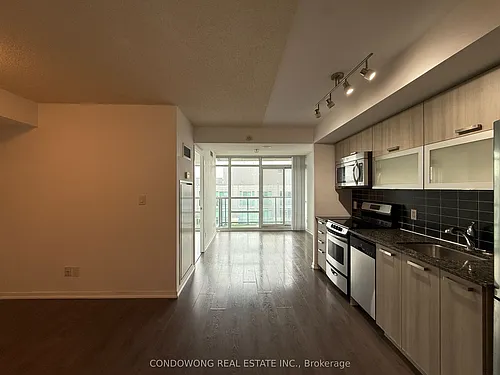 68 Abell St #1019 Photo 1