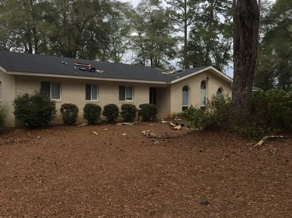 162 Hillcrest Grange Dr, Americus, GA 31719