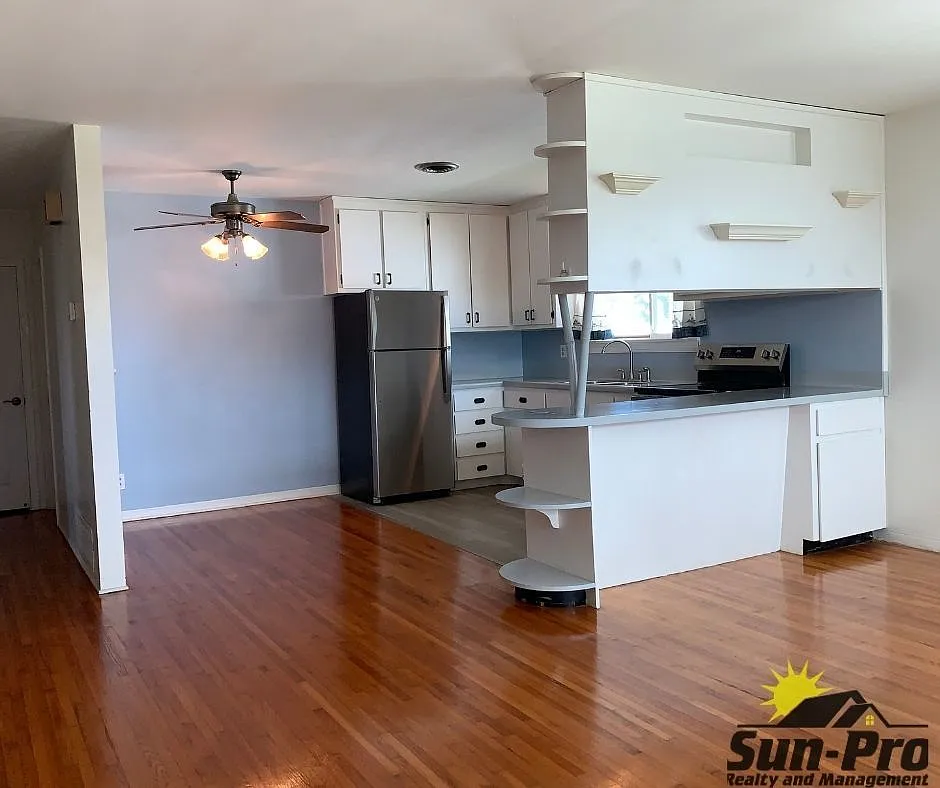 2 bed, 1.0 bath, 996 sqft, $1,975 — Photo 4