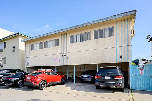 208 E Chevy Chase Dr #1 Photo 1