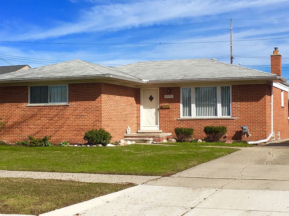 Well cared for brick ranch