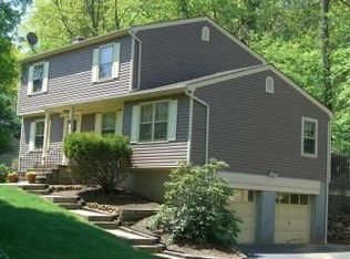 9 Brandywine Rise, Green Brook, NJ 08812