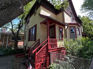 645 Highland Ave, Oak Park, IL 60304