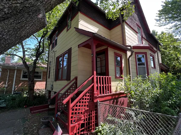 645 Highland Ave, Oak Park, IL 60304