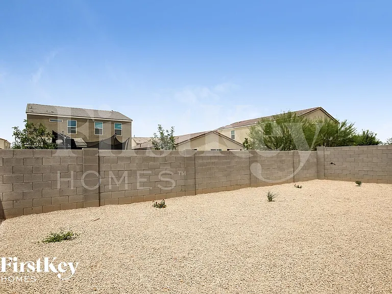 9738 W Getty Dr — Photo 14
