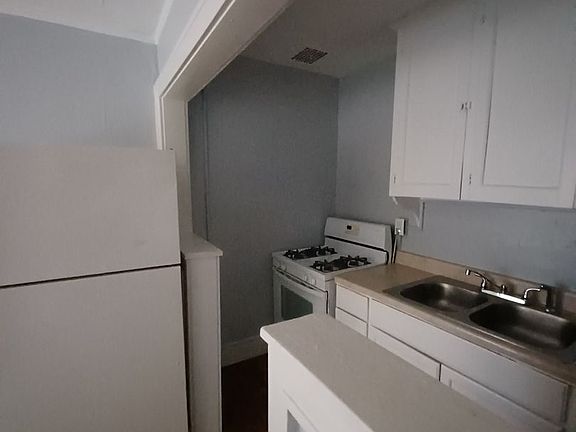 4th image of 533 Gladstone Blvd #844163