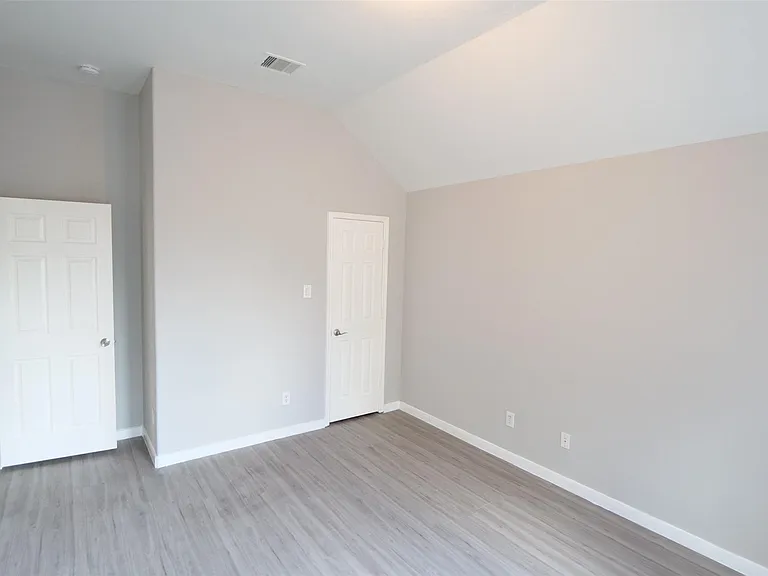 6119 Lakenshire Falls Ln — Photo 28