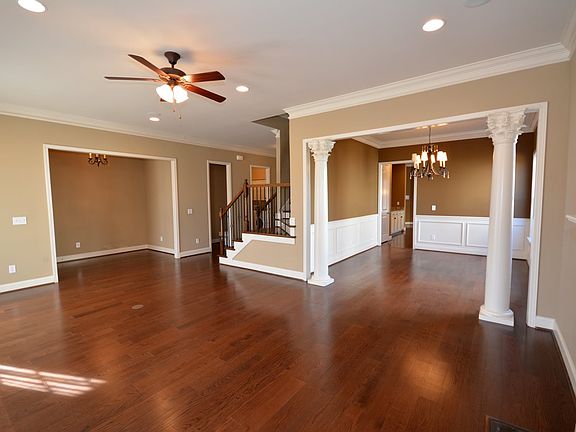 5th image of 54 Atherton Cir SW