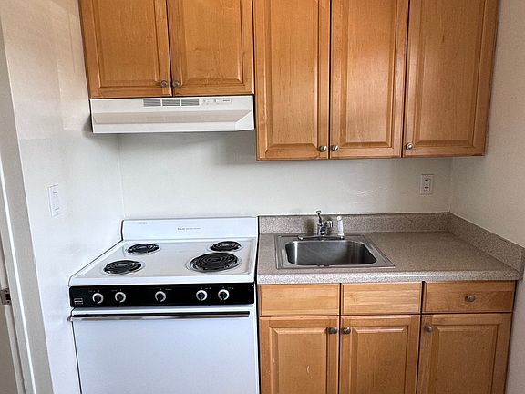 5th image of 2750 Figueroa Blvd #12