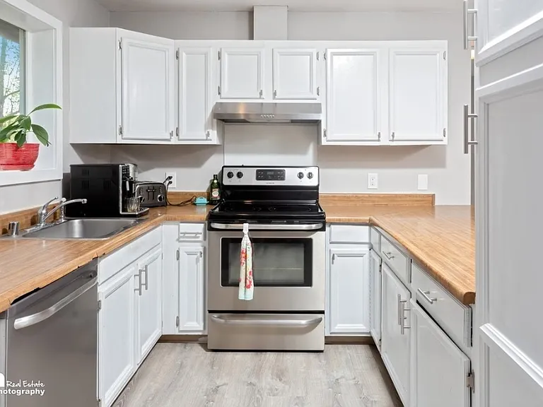 2331 W Melanie Ave #5 — Photo 5
