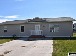 710 Dickinson Ave, Riverton, WY 82501