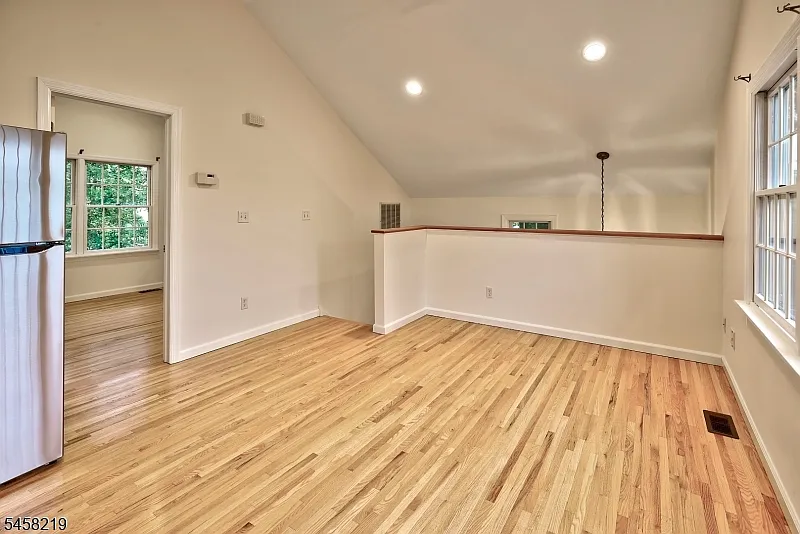 1 bed, 1.0 bath, $2,250 — Photo 3