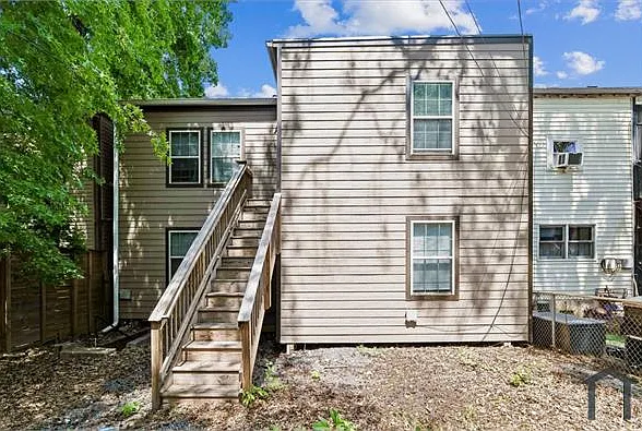 1241 Raum St NE #1 — Photo 17