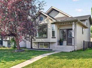 307 E Covehaven Vw NE, Calgary, AB T3K5S4