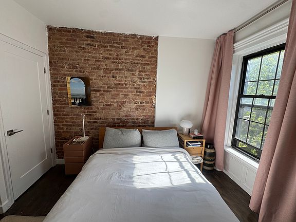 5th image of 234 Washington Ave APT 3