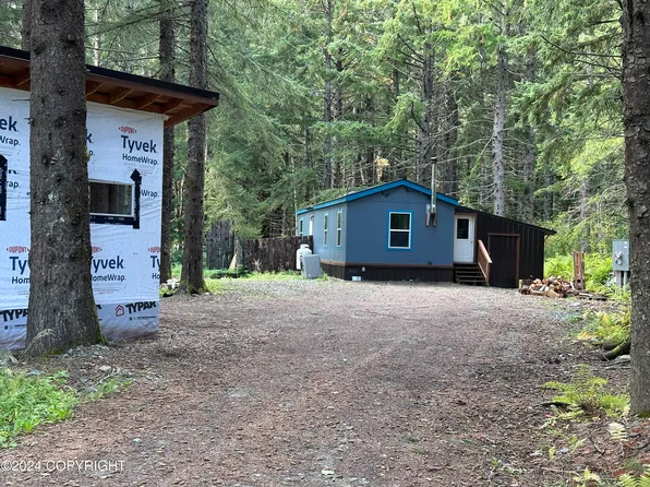 409 4th Ave, Haines, AK 99827