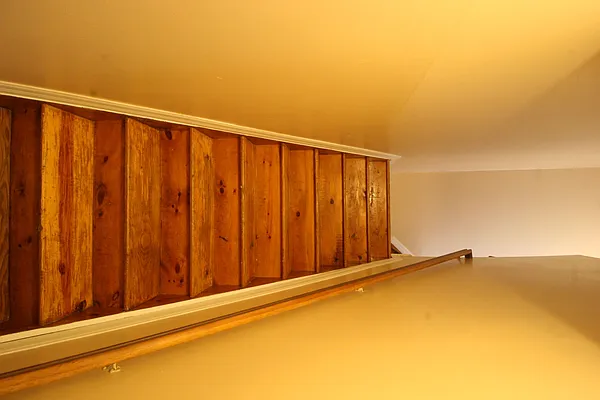 Rented by Peace of Mind Realty | media 22