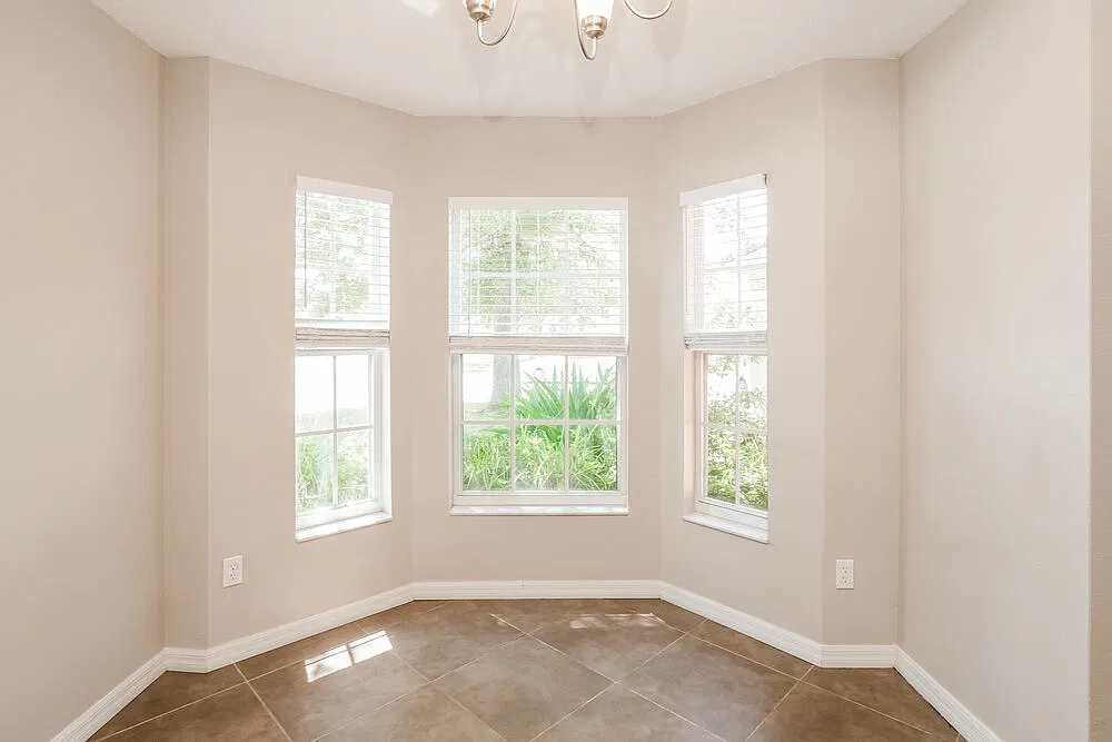 3 bed, 2.0 bath, 1405 sqft, $3,080 — Photo 4