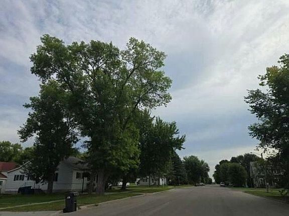 5th image of 408 Joseph St