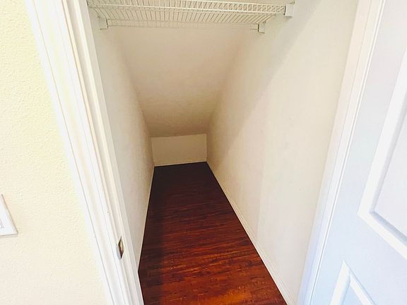 5th image of 2758 Lavender St