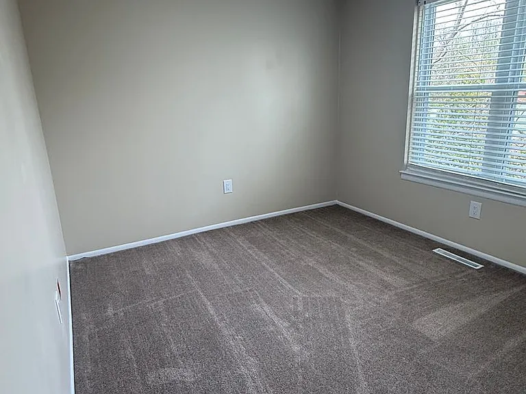 2609 Cranberry Cir — Photo 11