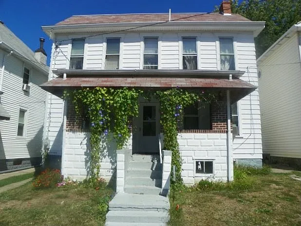 114 W Painter St photo 1