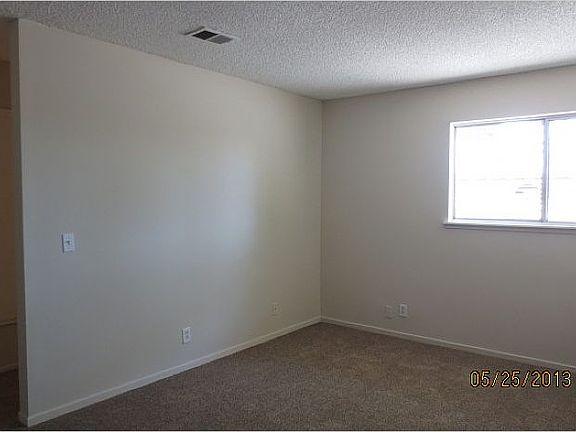5th image of 207 Sharon Ln