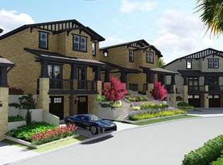 2100 Woods Ln, Los Altos, CA 94024