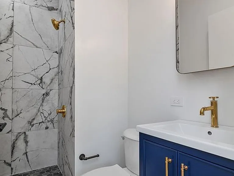 25-09 34th St #PENTHOUSE — Photo 14