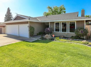 1240 E A St, Oakdale, CA 95361