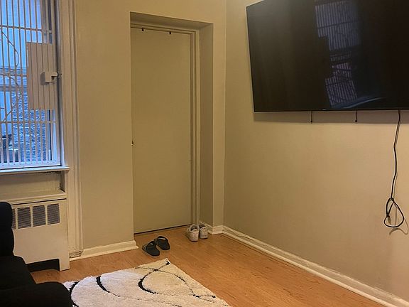 3rd image of 31 E 30th St #4B2
