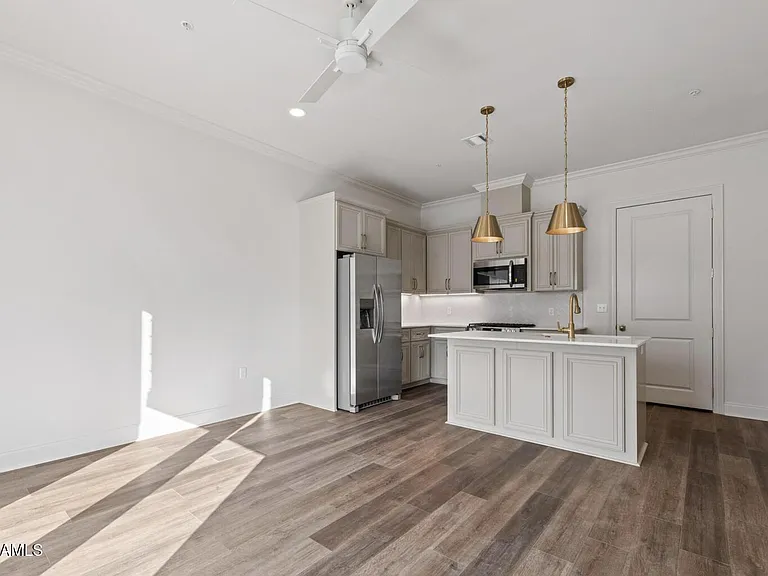 200 Prescott Blvd #300 — Photo 7