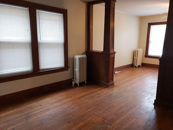 5th image of 1139 Beaconsfield Ave APT 1