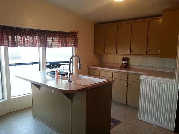 Kitchen with Brand new wood floor