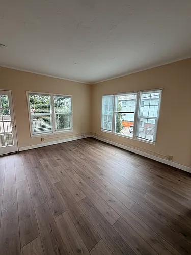 669 Hillsborough St #22 Photo 1