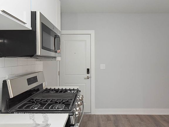 4th image of 1655 W Jonquil Ter Unit 3