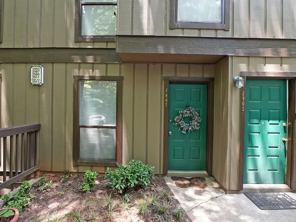 3907 Cedar Cir, Tucker, GA 30084