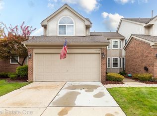 15764 Golfview Drive Blvd, Riverview, MI 48193