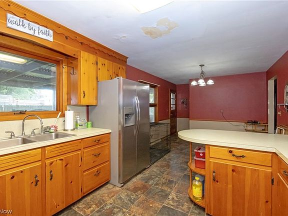 5th image of 2106 Friar Tuck Cir
