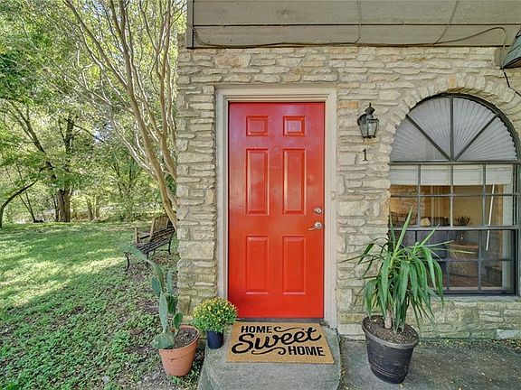 2nd image of 1901 Glen Allen St APT 1