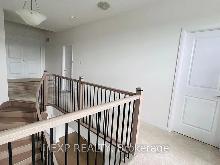 747 Coast Cir — Photo 19