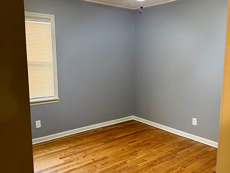 2106 Worthington Cir — Photo 12