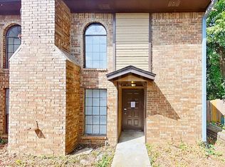 816 Courtenay Pl, Garland, TX 75040