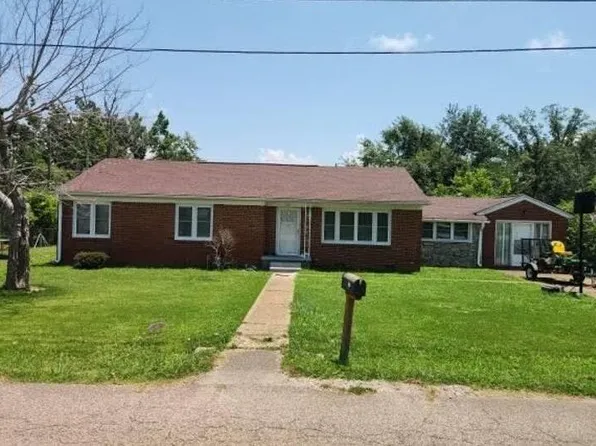 125 Foursquare St, Savannah, TN 38372