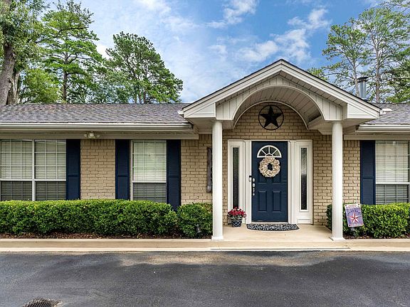 2nd image of 1608 W Lake Dr